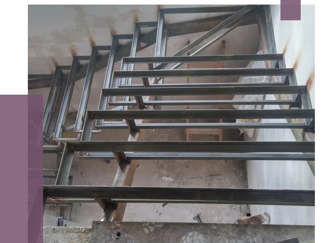 Демонтаж лестниц в Конаково от 4258 руб. 