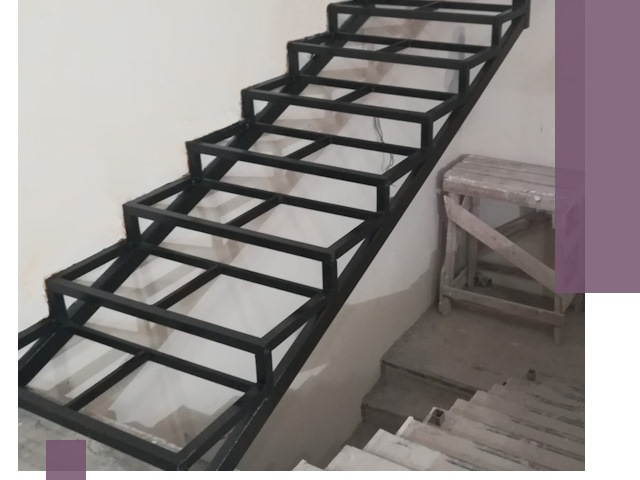 Демонтаж лестниц на металлокаркасе в Конаково: быстрый вывоз и разбор