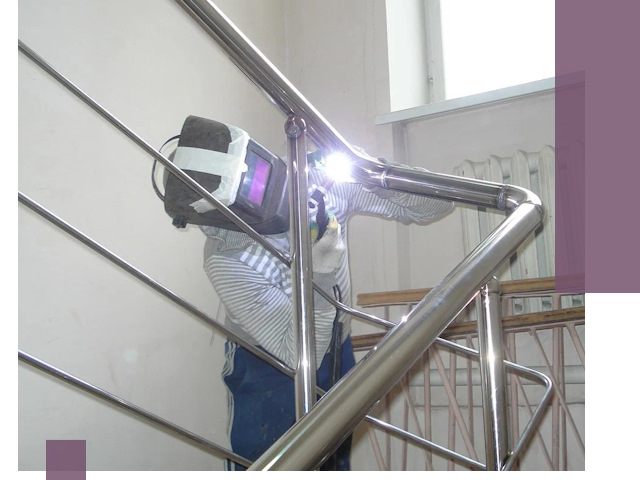 Монтаж перил и ограждений качественно в Конаково