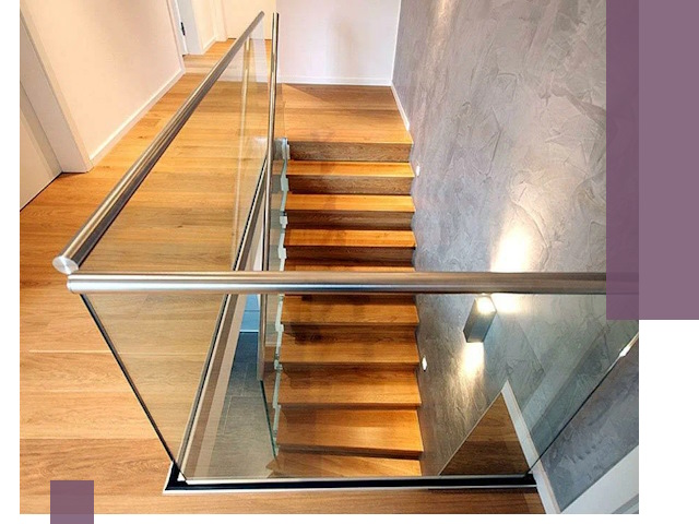 Перила для лестницы в доме — изготовление и монтаж в Конаково