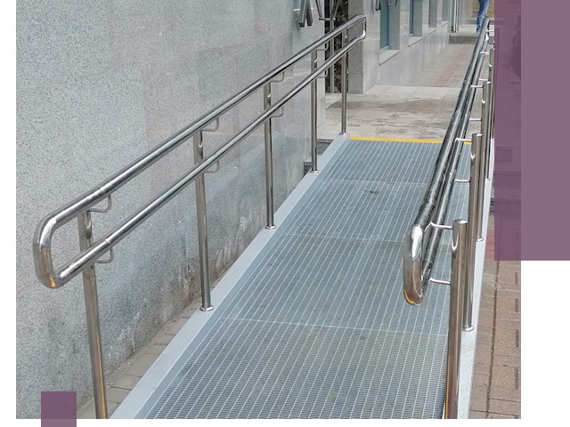 Пандусы для инвалидов в Конаково — изготовление и монтаж