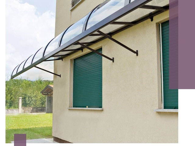 Козырьки над окнами в Конаково — изготовление и монтаж по выгоде